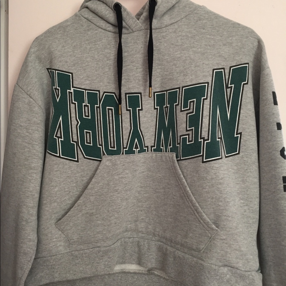 Topshop “New York” Cropped Sweatshirt